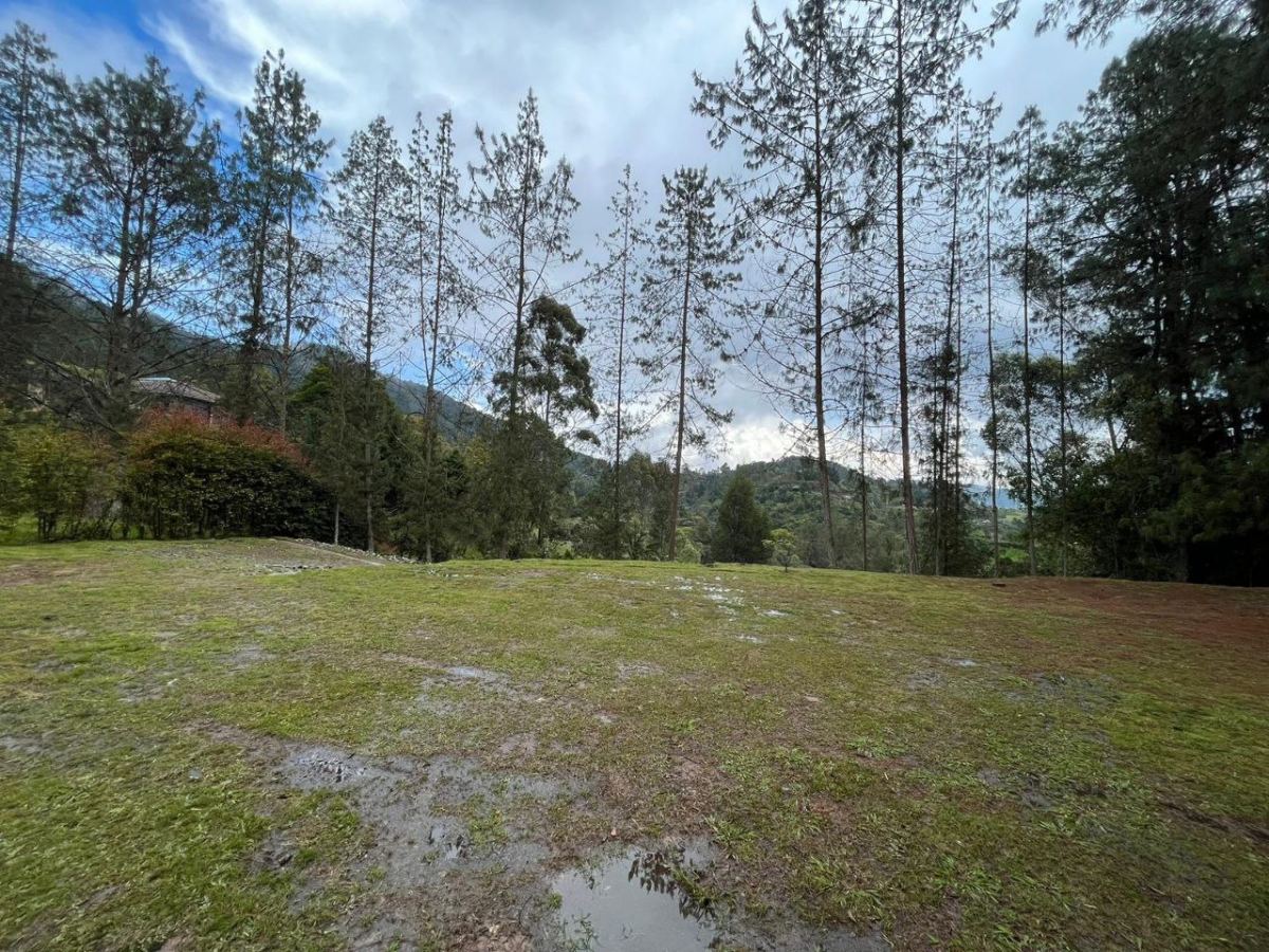 Lote en Villa Serena, Envigado, Antioquia