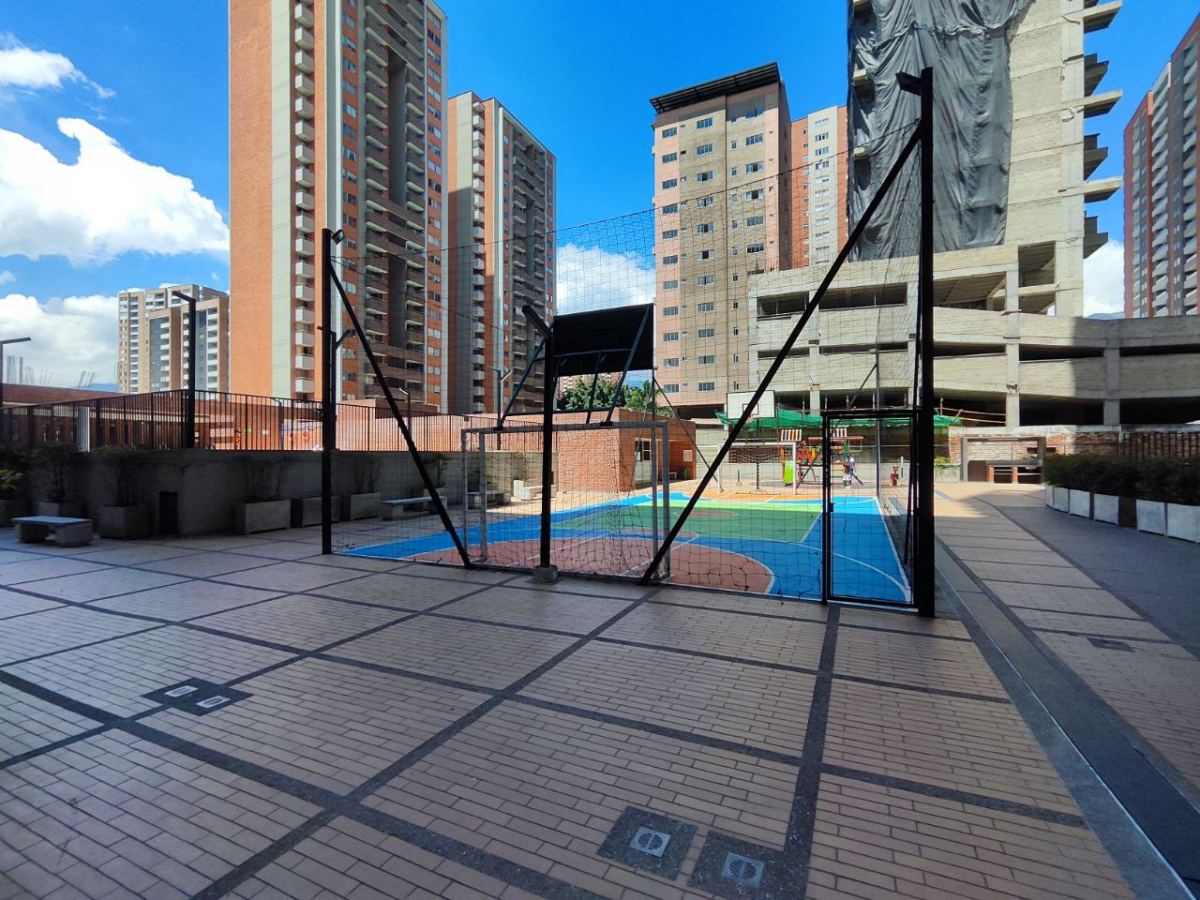Apartamento en Los Colores, Medellín, Antioquia