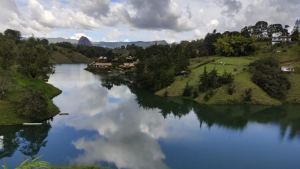 Foto 2 de Lote en el Peñol Vereda Uvital
