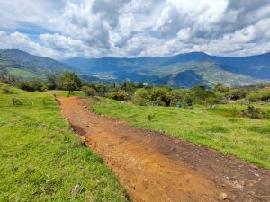Foto 5 de Lote de 3.418 M² en Venta en Vereda el Zarzal, Copacabana