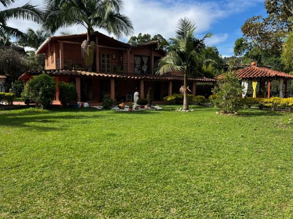 Finca de 1.800 m² en venta en El Sango, Guarne
