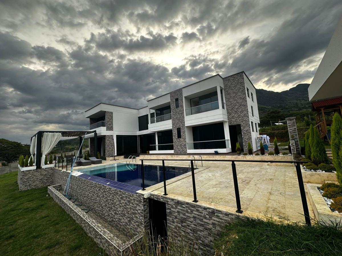Casa campestre en Copacabana Vereda El Noral, Copacabana, Antioquia