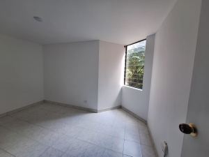 Foto 2 de Apartamento en Venta en el Poblado, Medellín, 3 Habitaciones