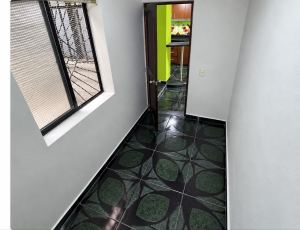 Foto 4 de Casa en Venta en Campo Valdes, Medellín de 72 M²