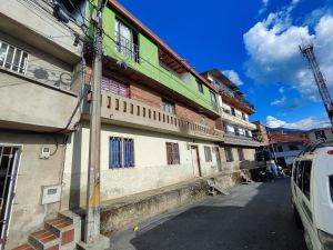 Foto 1 de Casa 3 Piso Enciso Parte Baja Buena Vista a la Ciudad