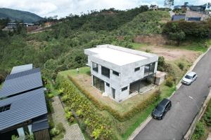 Foto 6 de Casa Campestre en Obra Gris en Venta en Loma del Escobero, Envigado