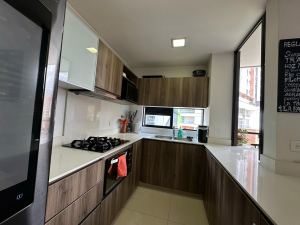 Foto 6 de Apartamento de 92 M² en Venta en Castropol, el Poblado