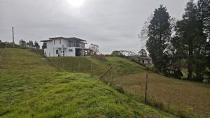 Foto 7 de Lote de 4.200 M² en Venta en la Vereda San Isidro, Guarne