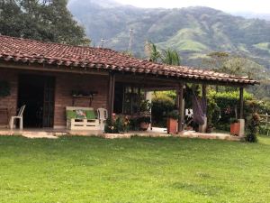 Foto 5 de Finca en Venta en Yarumito, Barbosa de 11000 M²