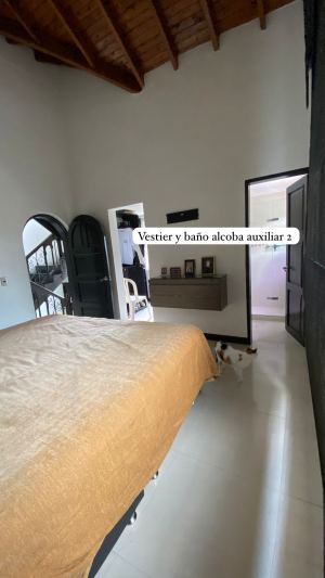 Foto 8 de Casa de Lujo de 300 M² en Venta en las Palmas, Medellín