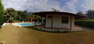 Foto 8 de Finca de 1.400 M² en Venta en San Jerónimo