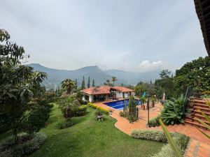 Foto 7 de Finca de 8.281 M² en Venta en Parcelación en Copacabana