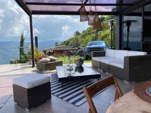Foto 5 de Finca de 6.400 M² con 4 Alcobas en Venta en Copacabana