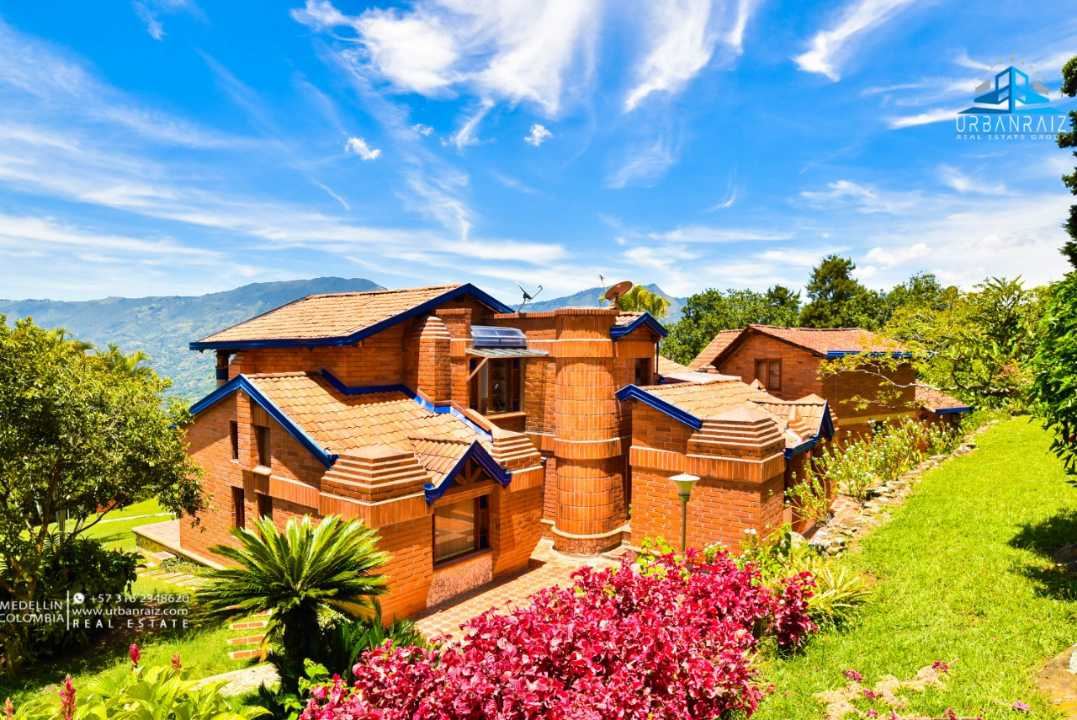 Finca en Vereda El Zarzal, Copacabana, Antioquia, Colombia