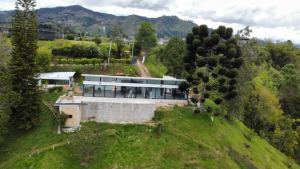 Foto 8 de Finca de 4.000 M² con 2 Alcobas en Venta en el Peñol