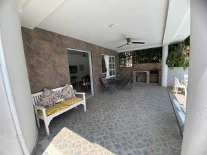 Foto 8 de Finca de 310 M² con 5 Alcobas en Venta en San Jerónimo